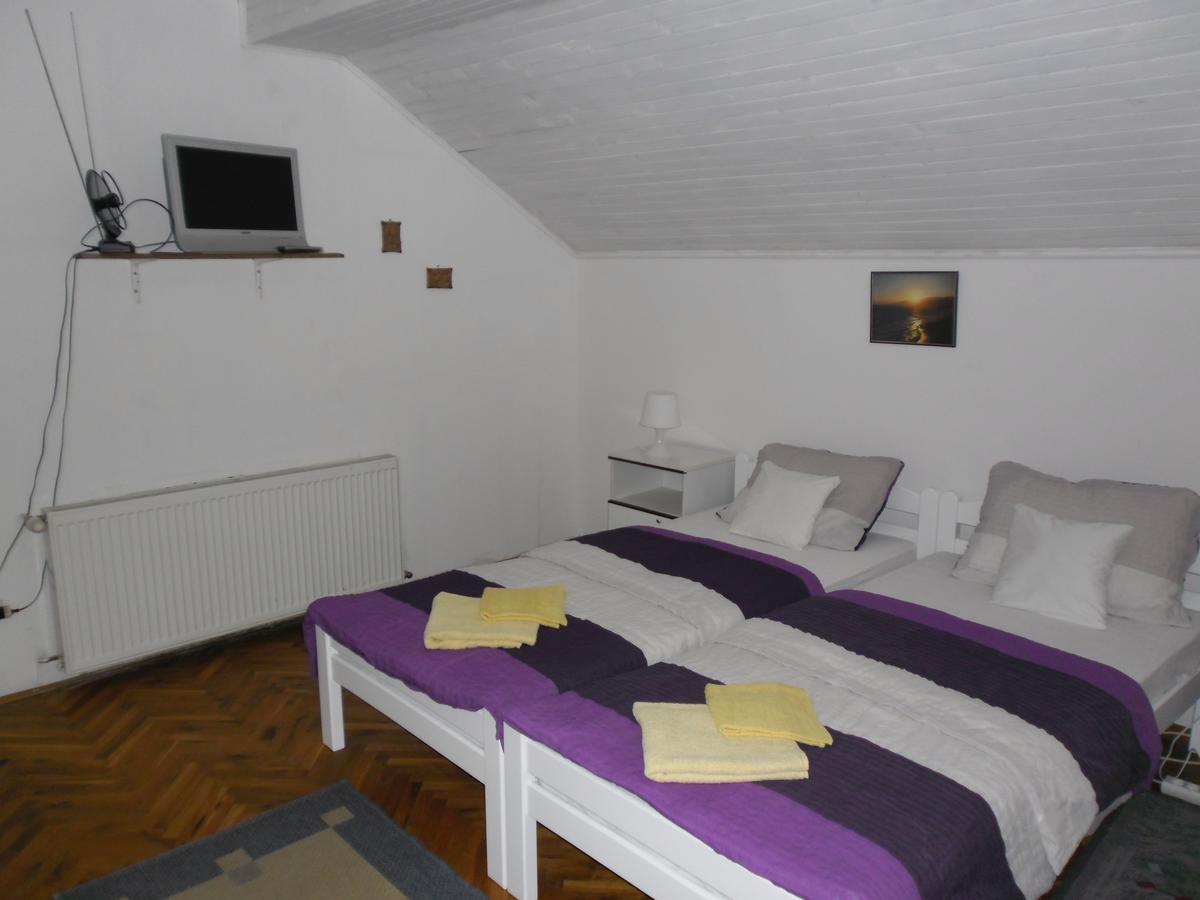 Rooms Mila Rezovac Ngoại thất bức ảnh
