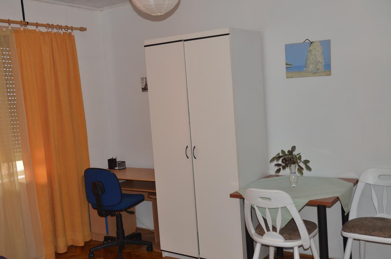 Rooms Mila Rezovac Ngoại thất bức ảnh